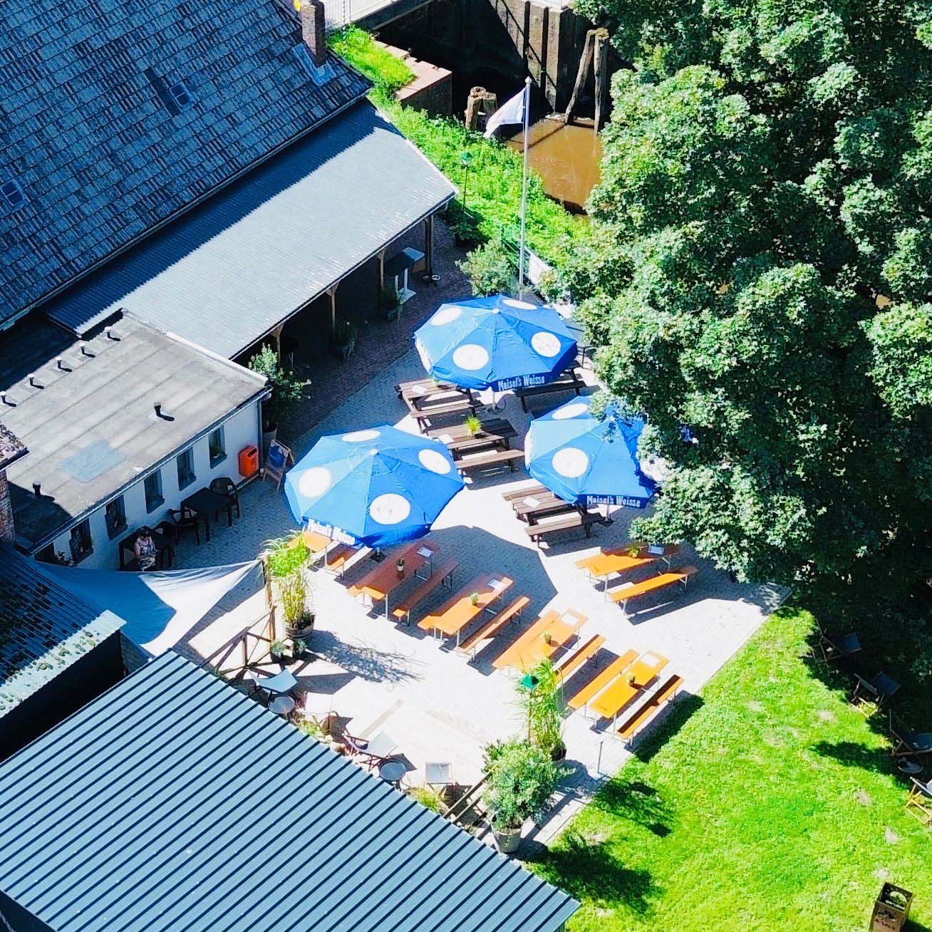 Tische im Restaurant